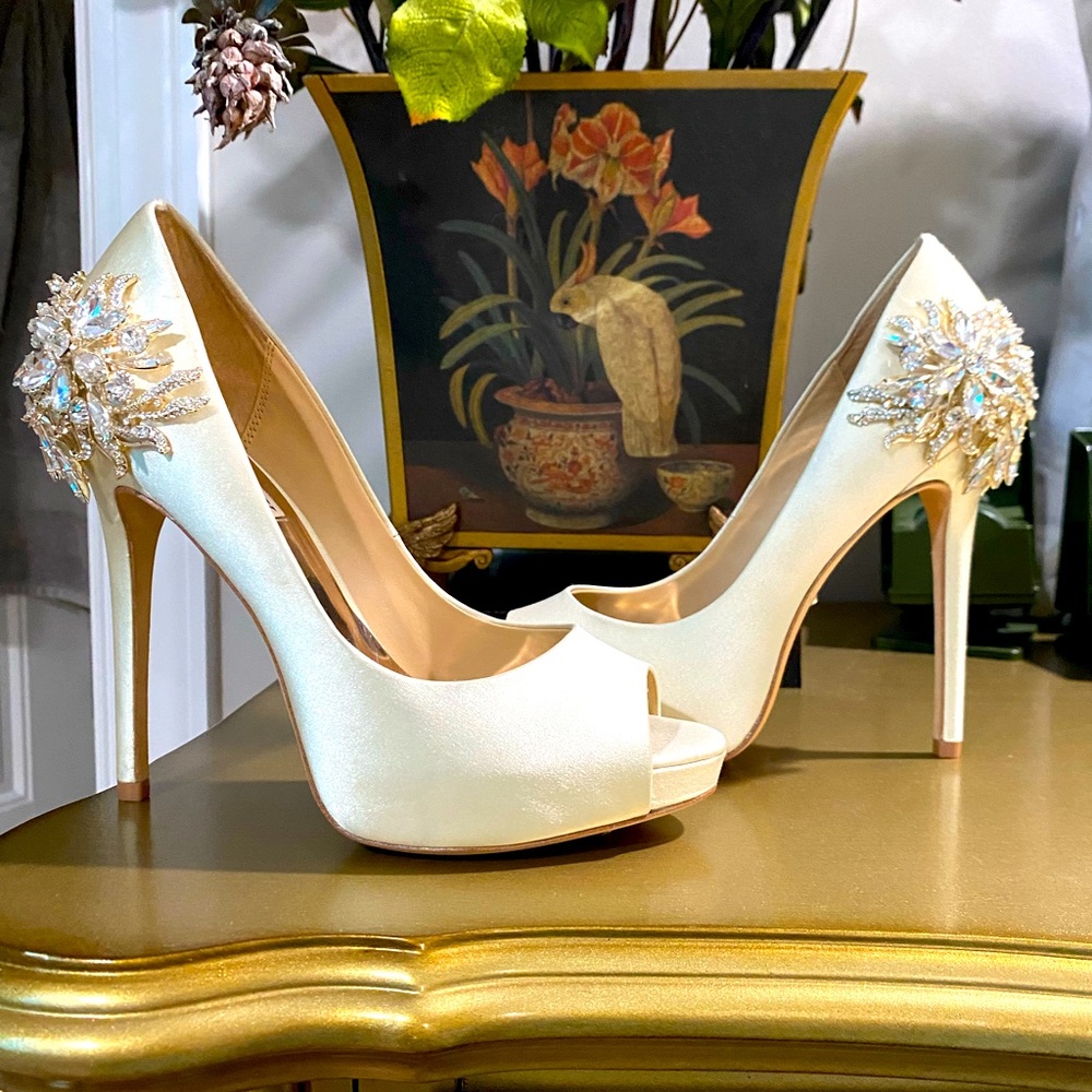 Badgley Mischka Marcia Ivory